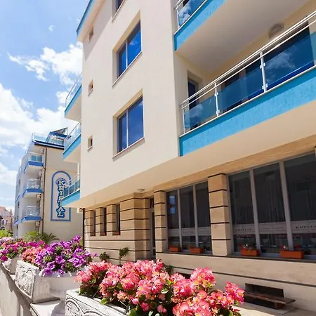 Kristal Guest house