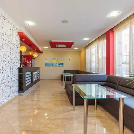 Kristal Guest house 2*