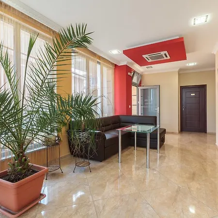 Kristal Guest house 2*